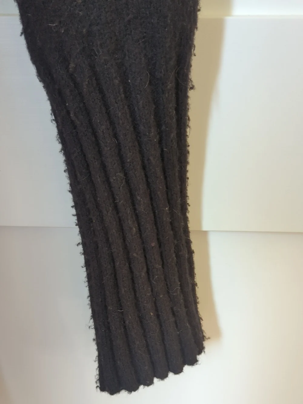 Black Women's Knit Scarf